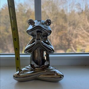 Silver Ceramic Frog Statue - Meditative Pose